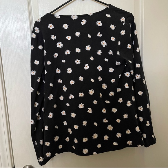 Asos Daisy print maternity top - Picture 2 of 4